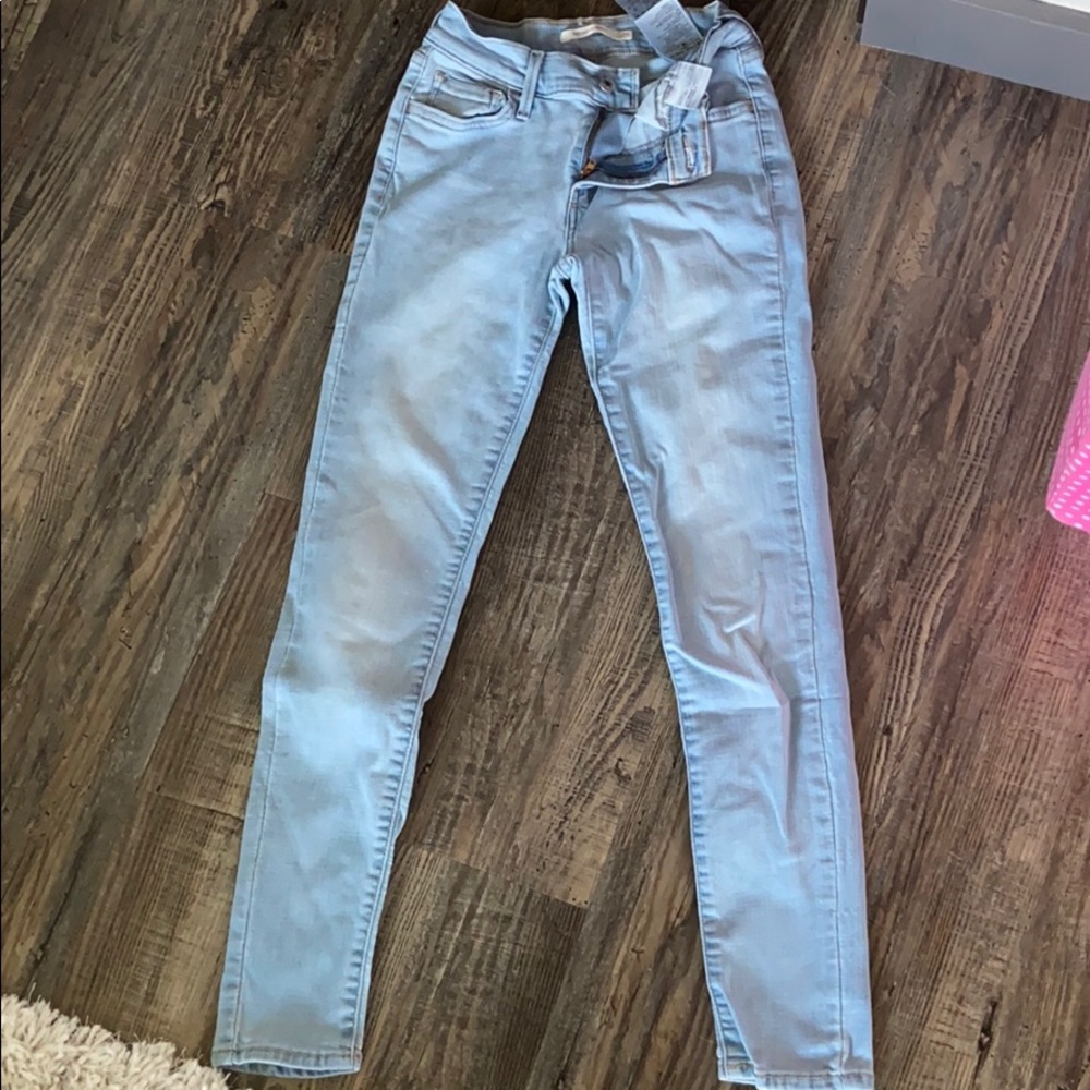 Levi skinny jeans